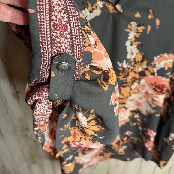 Maurices XXLGray Floral Pullover Sheer Blouse Top Plus - Picture 6 of 16